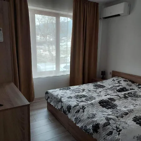 4 Seasons 2 - Apartment *