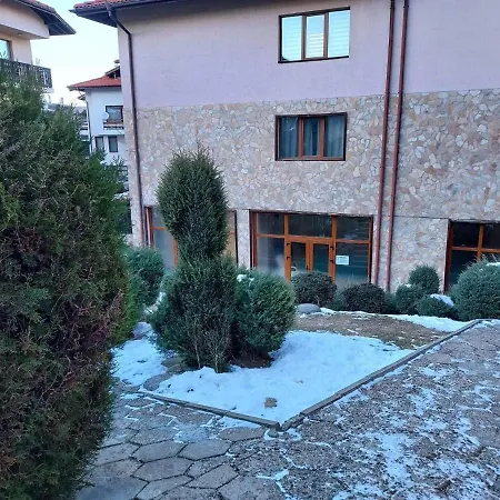 Апартаменти 4 Seasons 2 -