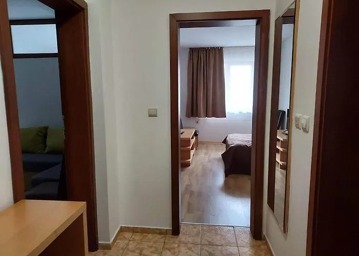 4 Seasons 2 - Apartment